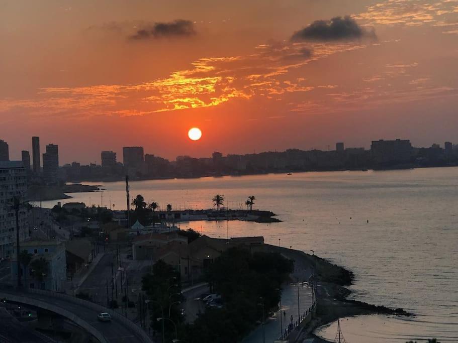 Ferienwohnung Apartamento Con Vistas Al Mar Primera Linea De Playa Del Postiguet Alicante Exterior foto